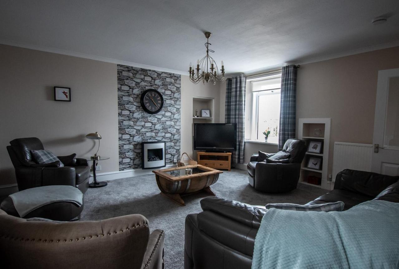 Stunning views, 3-Bed Cottage in Findochty, Moray Exteriör bild