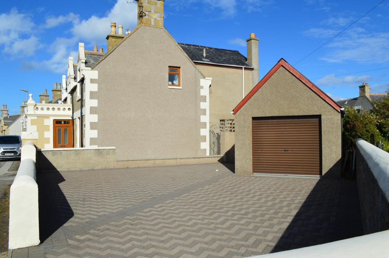 Stunning views, 3-Bed Cottage in Findochty, Moray Exteriör bild